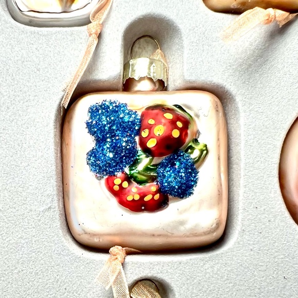 Set of 7 Bakery Sweets Christmas Glass Ornaments Doughnut Strawberry Shortcake - Picture 6 of 12